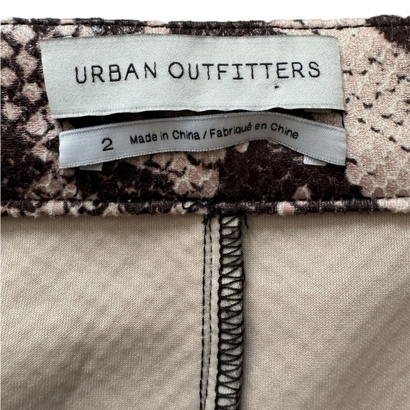 Urban Outfitters UO Maia Soft Faux Leather Snakeskin Pants, Size 2 - Picture 5 of 6
